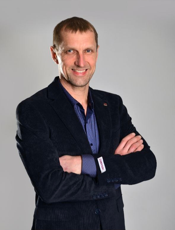 : Алексей Николаев 